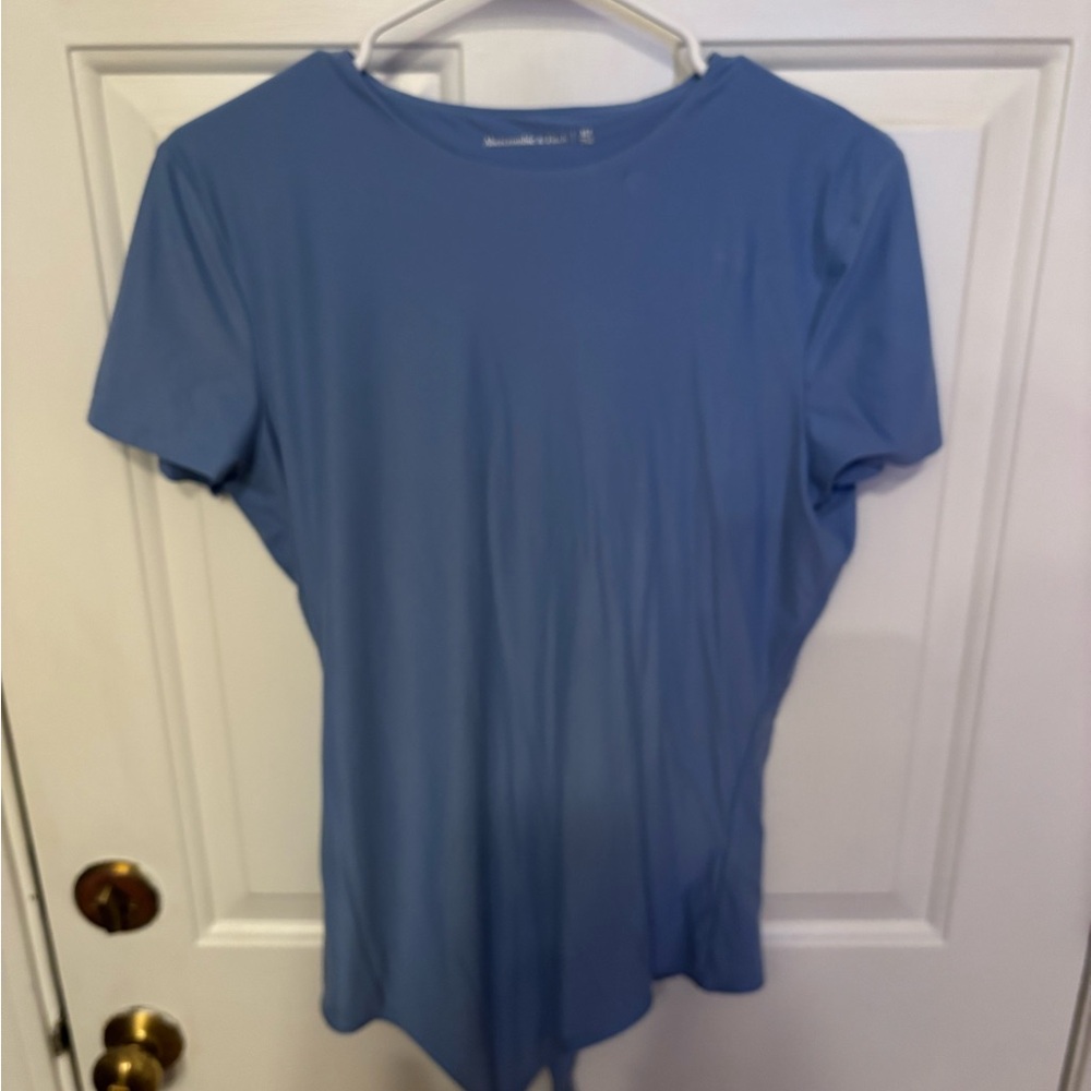 Abercrombie & Fitch Light Blue Short-Sleeve Crewneck Tee